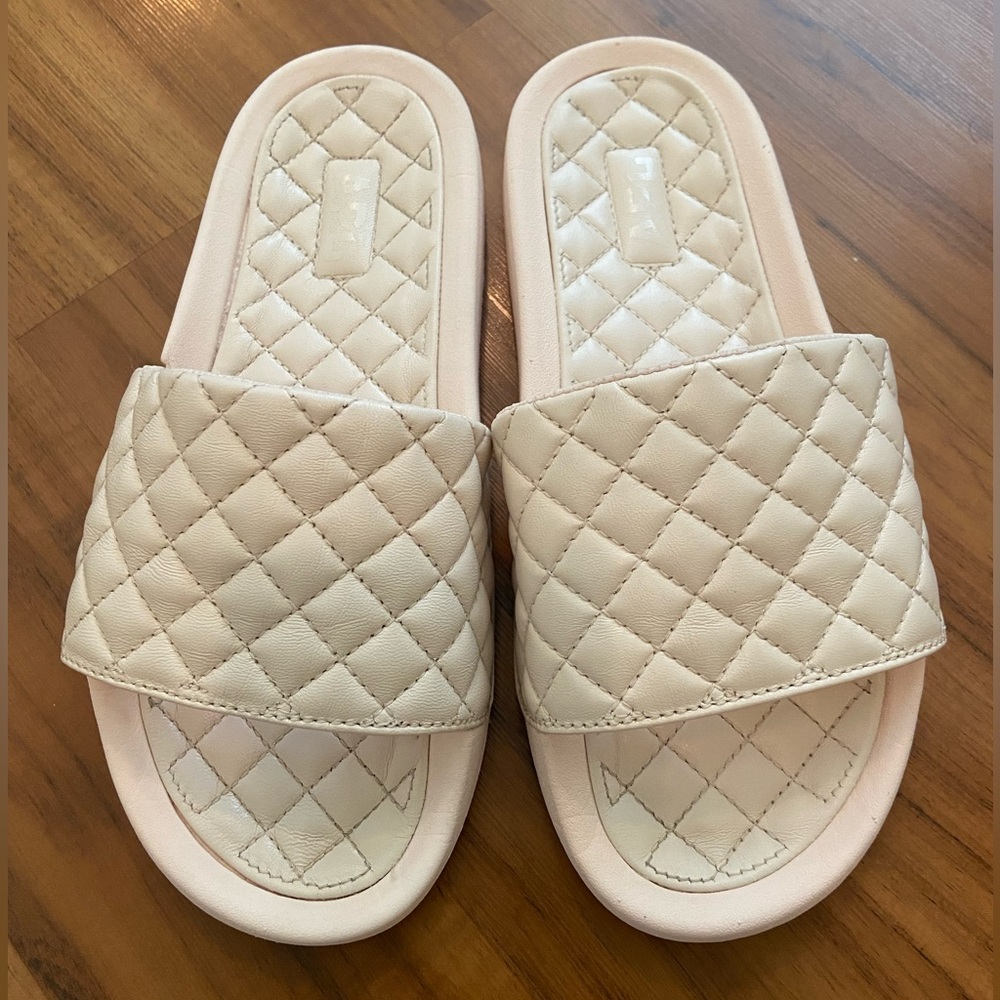 APL Lusso Slides